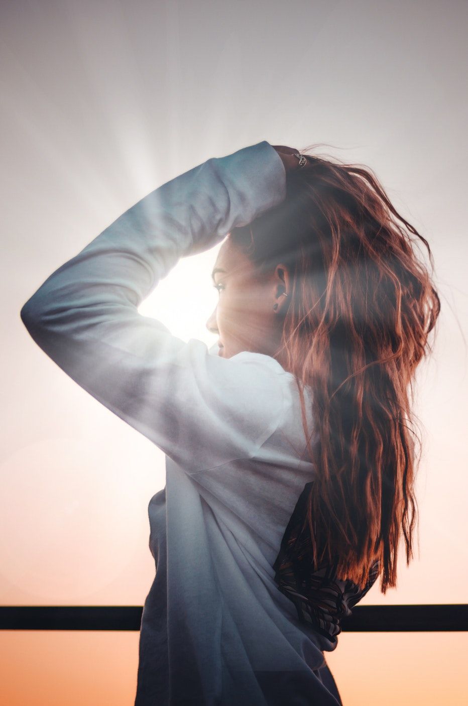 Como cuidar tu cabello teñido en verano